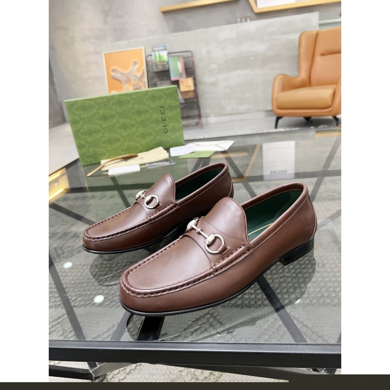 G*u*i leather shoes